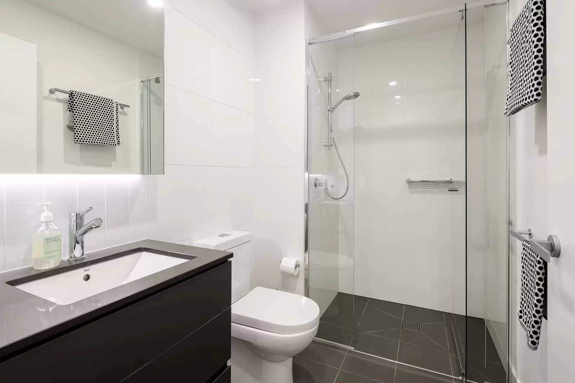 3081/36 Evelyn Street, Newstead Sold by Aurora Property - image 1