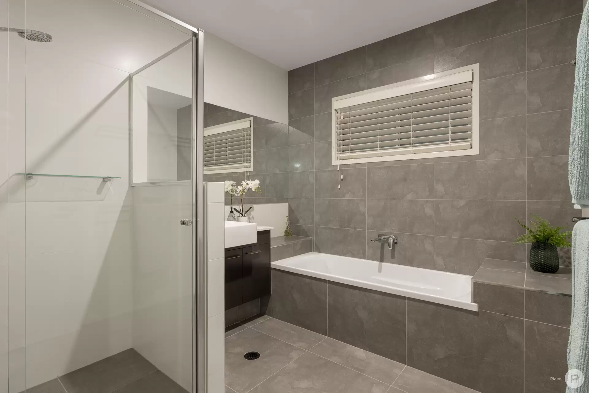 124 White Street, Wavell Heights Sold by Aurora Property - image 1