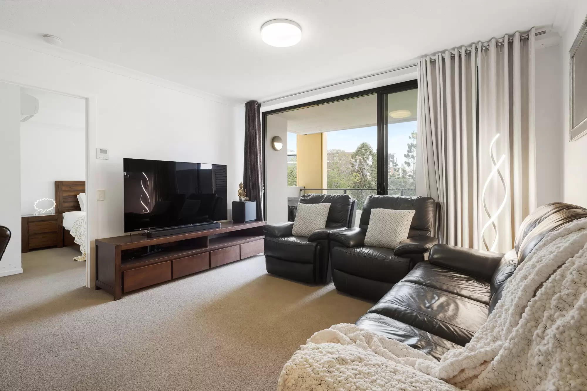 813/41 Ramsgate Street, Kelvin Grove Sold by Aurora Property - image 2
