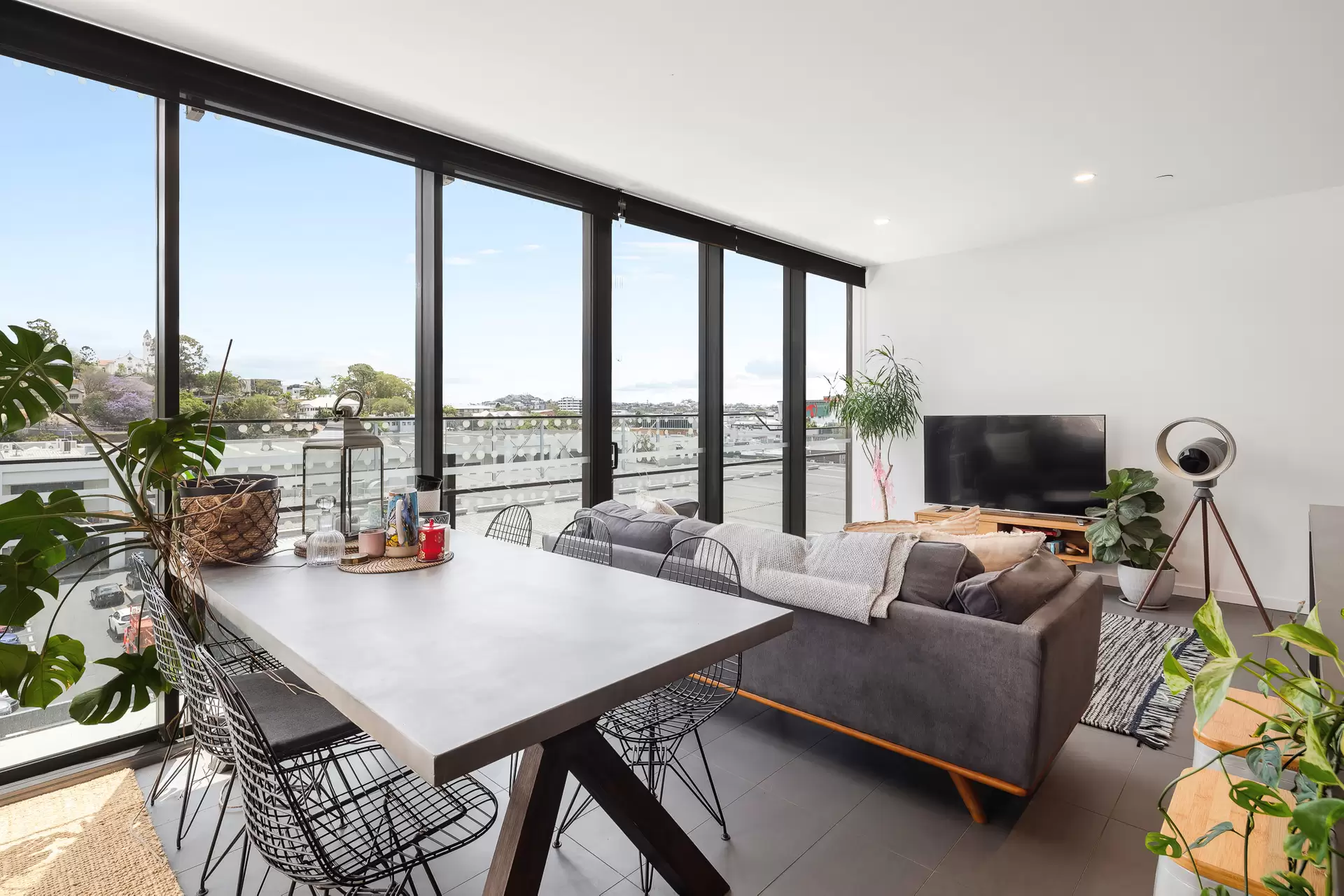 3051/36 Evelyn Street, Newstead Sold by Aurora Property - image 1