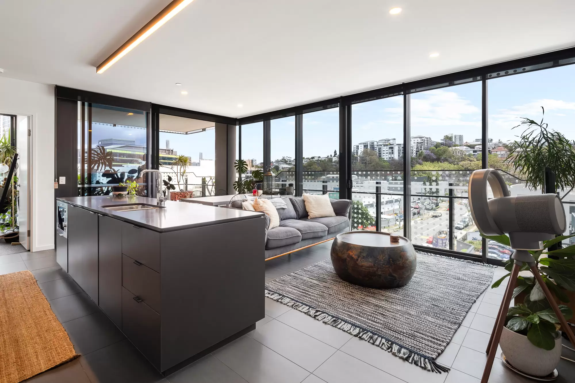 3051/36 Evelyn Street, Newstead Sold by Aurora Property - image 1