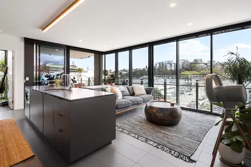 3051/36 Evelyn Street, Newstead Sold by Aurora Property