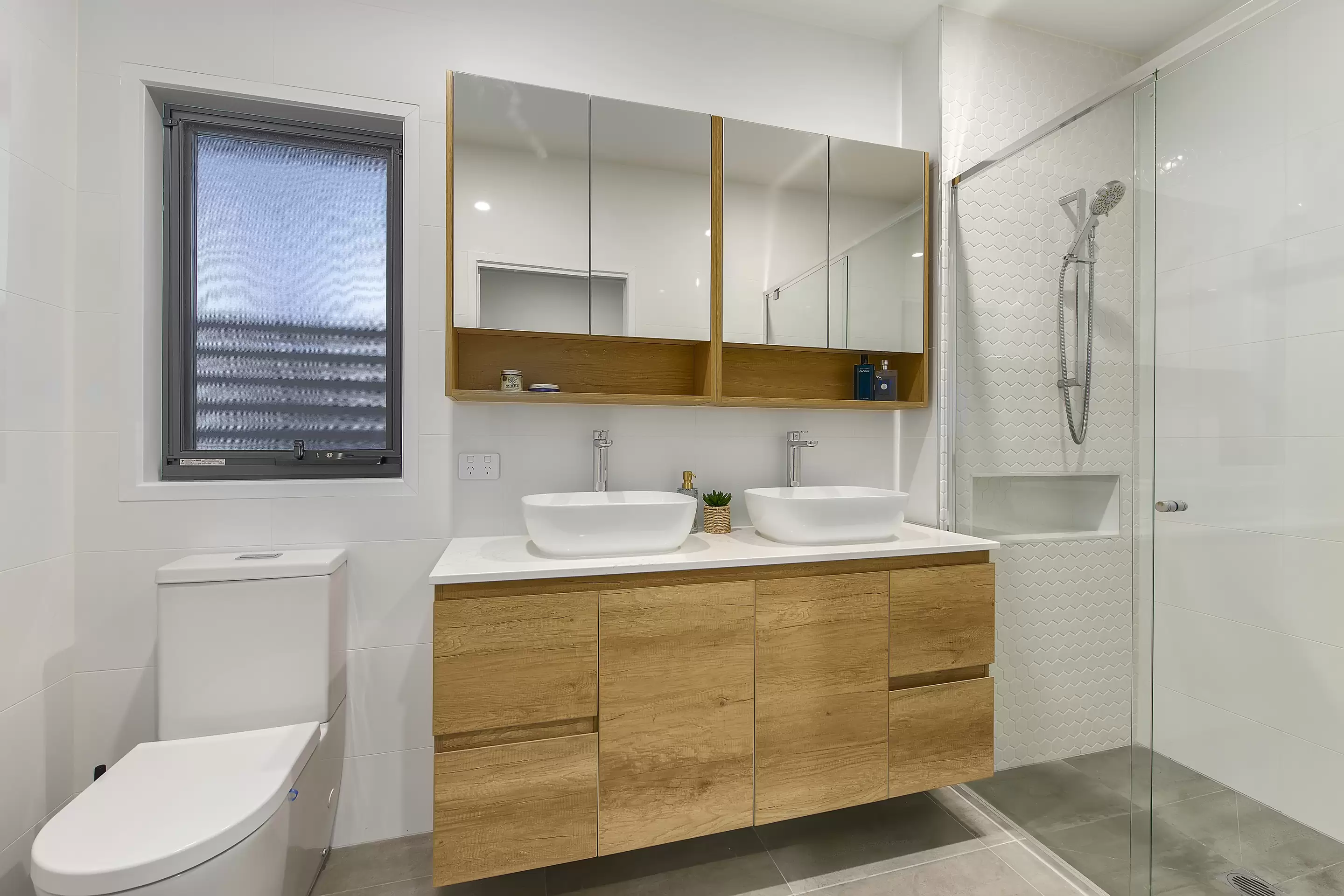 8/133 Samford Road, Enoggera Sold by Aurora Property - image 13