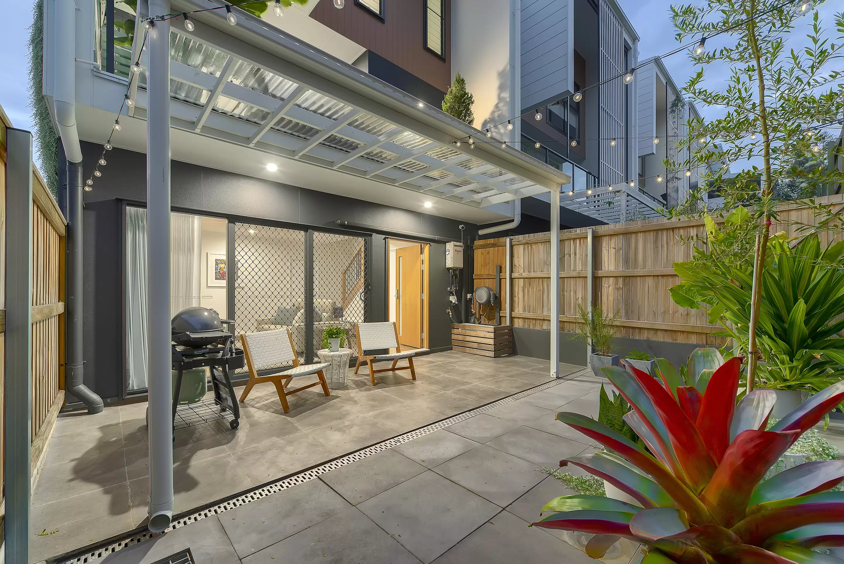 8/133 Samford Road, Enoggera Sold by Aurora Property - image 10
