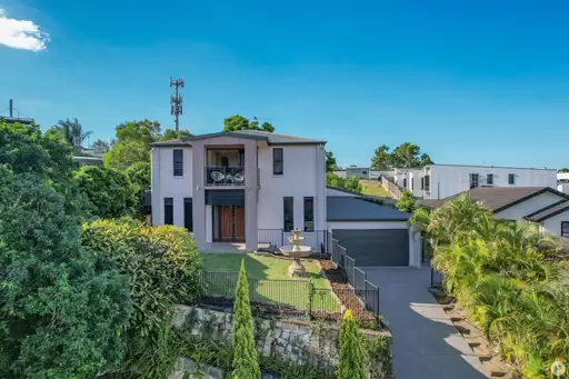 29 Atrium Way, Everton Hills Sold by Aurora Property