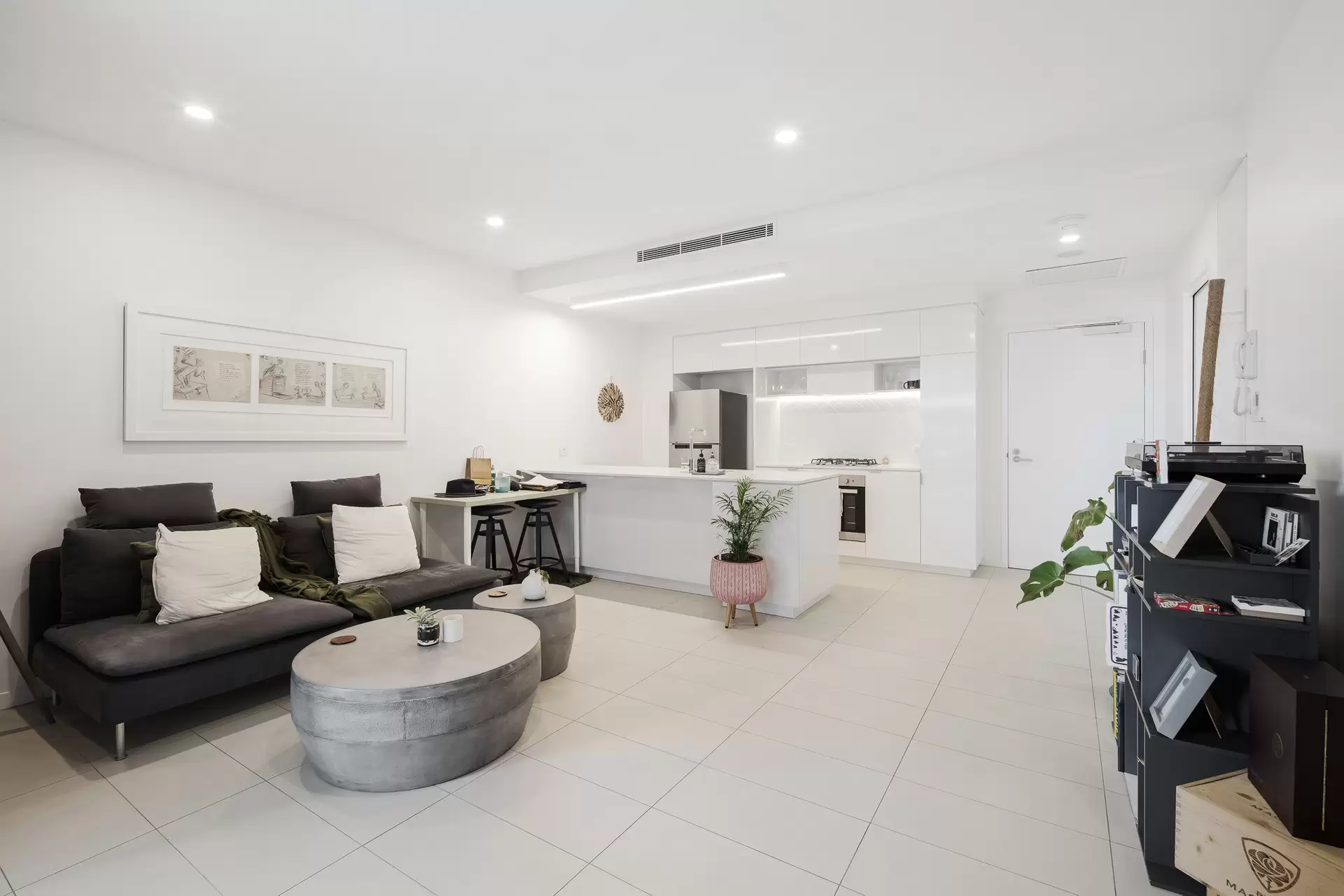 4046/41 Austin Street, Newstead Sold by Aurora Property - image 1
