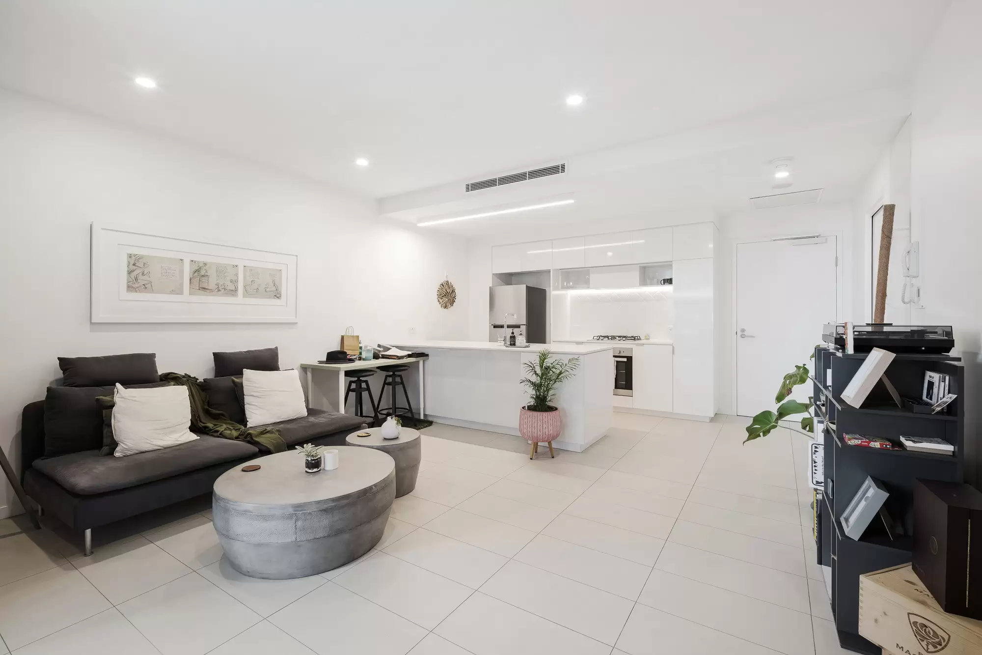 4046/41 Austin Street, Newstead Sold by Aurora Property - image 1