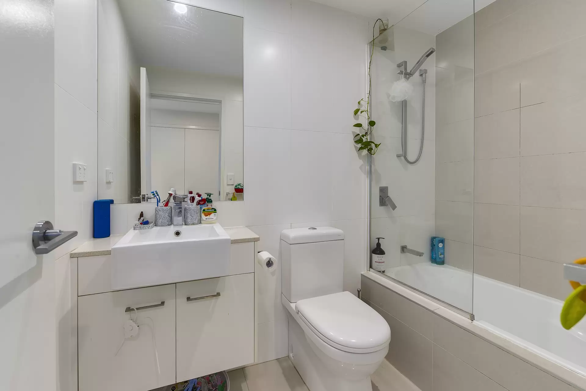 504/19 Isedale Street, Wooloowin Sold by Aurora Property - image 1