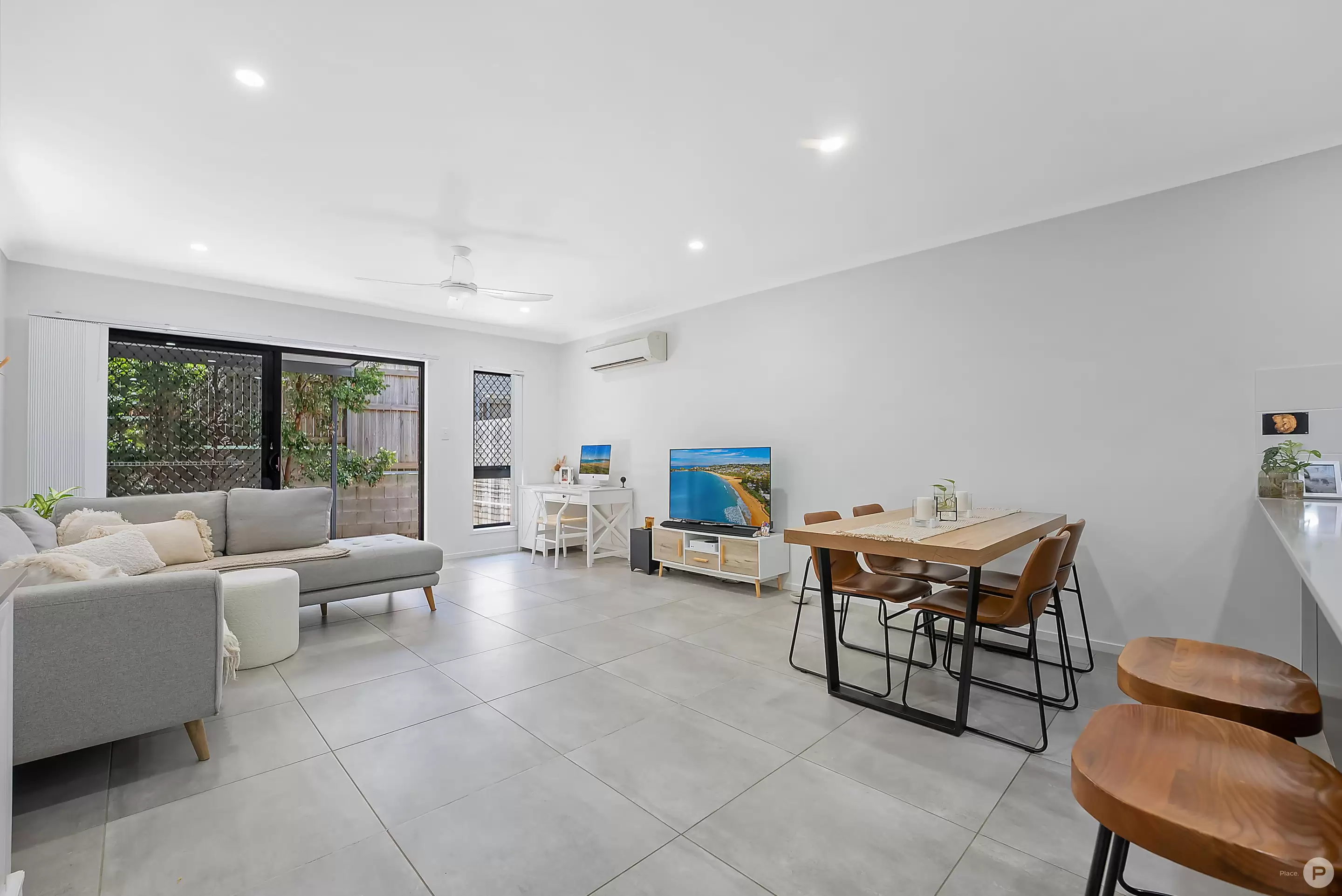 6/114 Bunya Road, Everton Hills Sold by Aurora Property - image 5