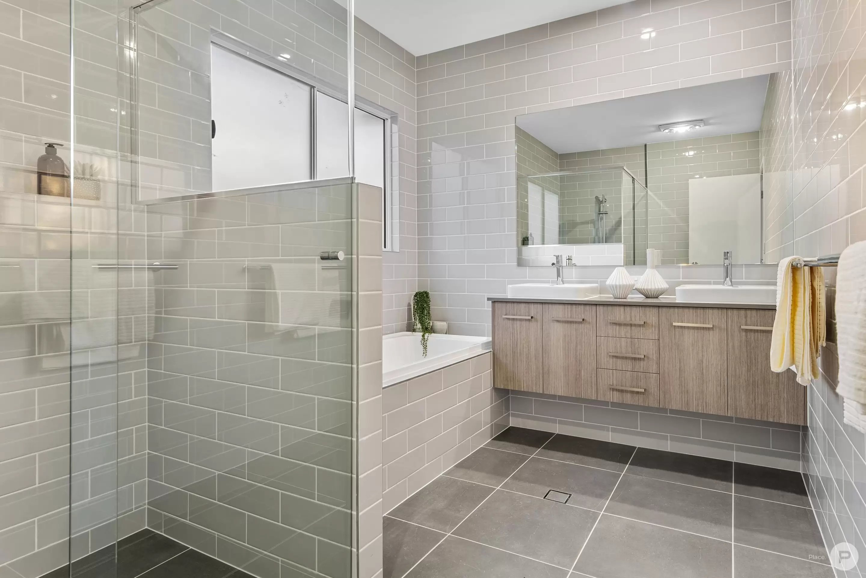 9 Pendine Street, Gaythorne Sold by Aurora Property - image 21