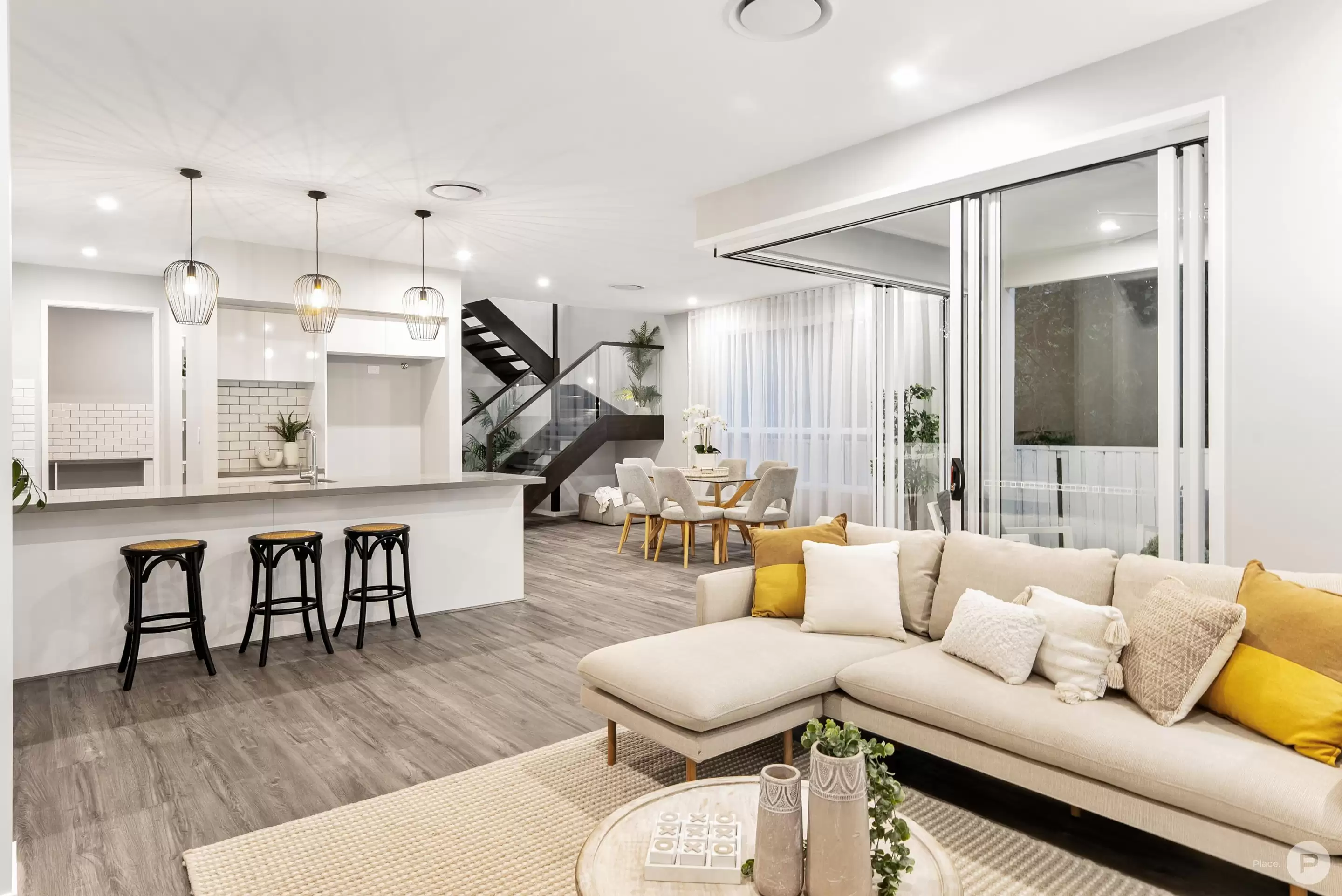 9 Pendine Street, Gaythorne Sold by Aurora Property - image 3