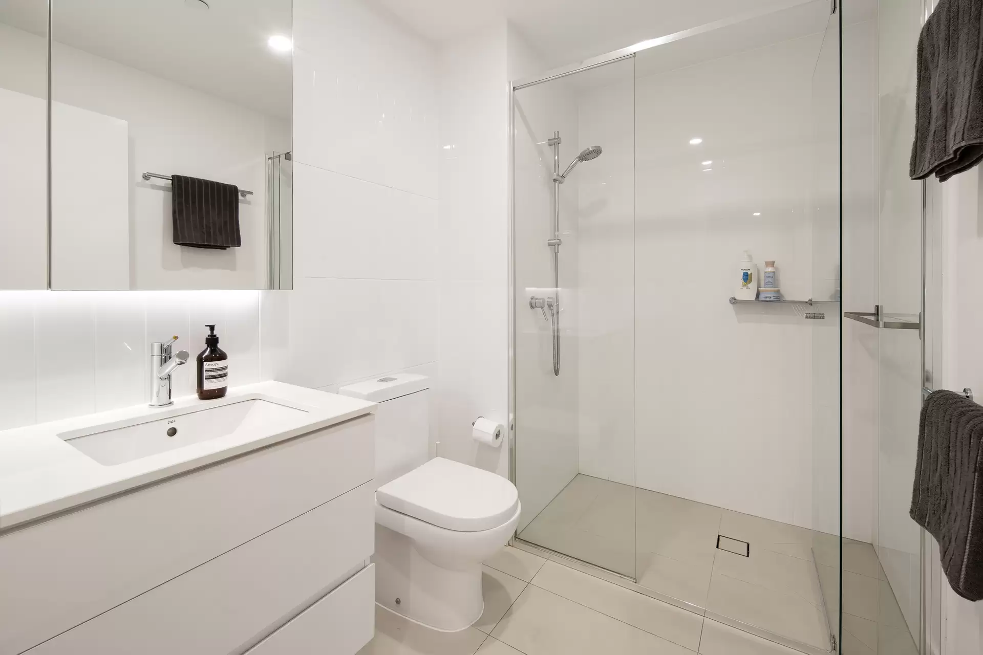 1068/36 Evelyn Street, Newstead Sold by Aurora Property - image 1