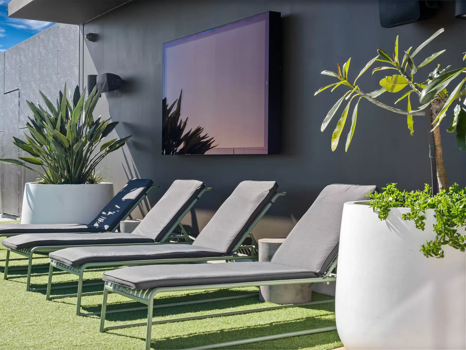 503/7 Chester Street, Newstead Sold by Aurora Property - image 1