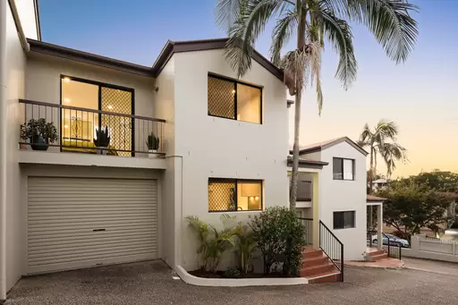 4/32 Fleming Road, Herston Sold by Aurora Property