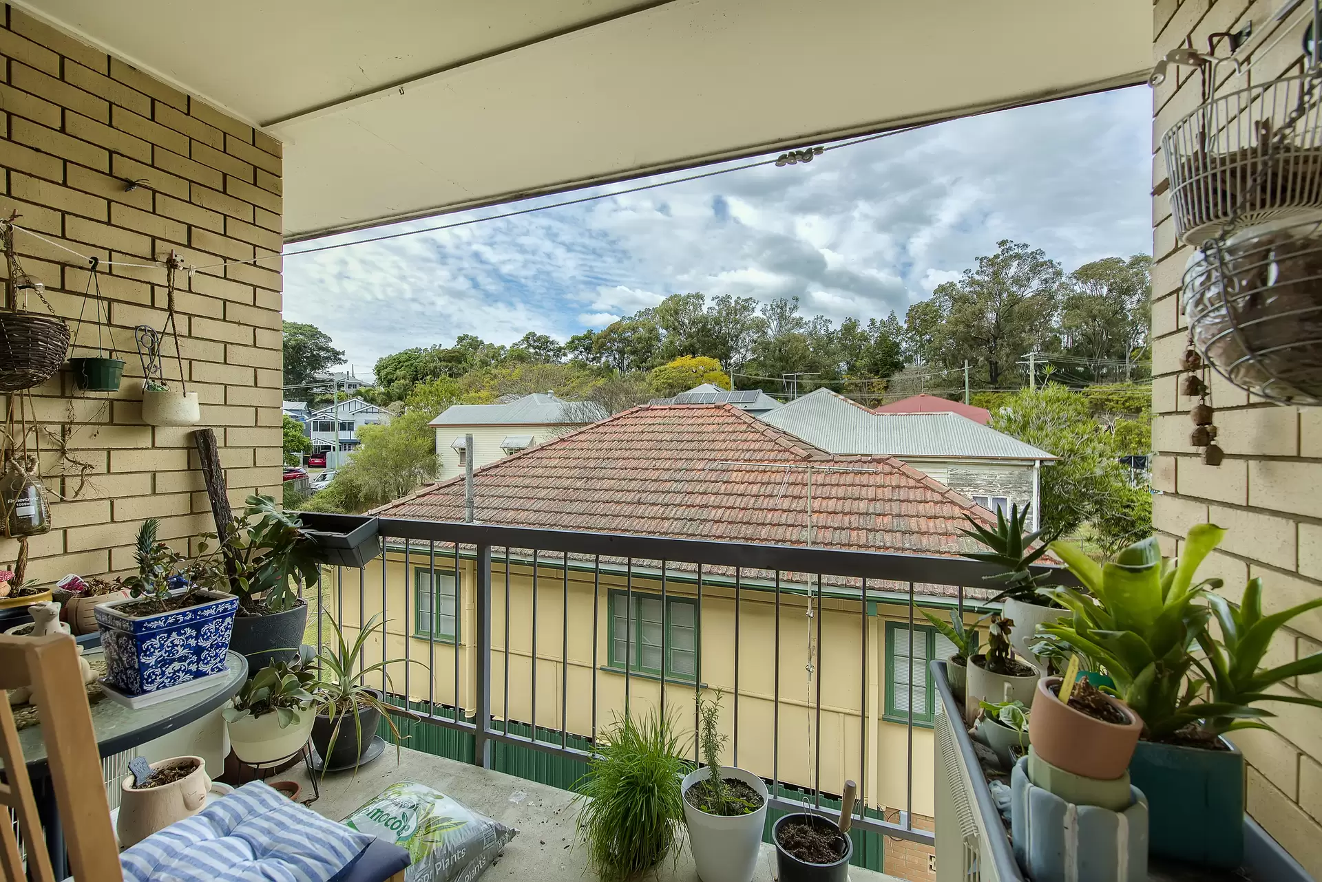 5/15 Aberleigh Road, Herston Sold by Aurora Property - image 1