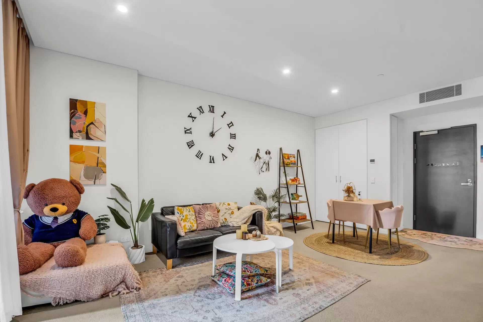 810/109-111 Melbourne, South Brisbane Leased by Aurora Property - image 1