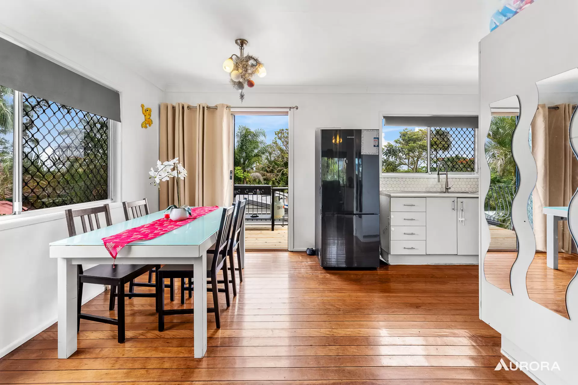 84 Smith Road, Woodridge Sold by Aurora Property - image 1