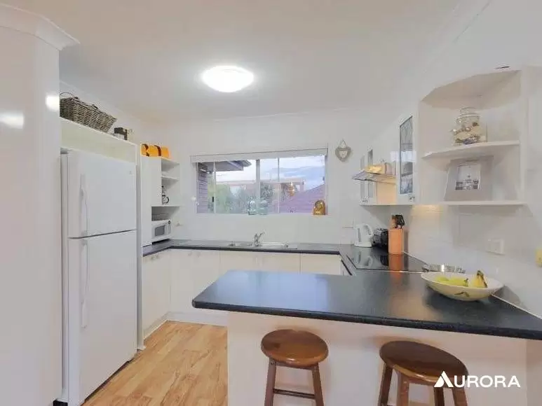 5/20 Mansfield Street, Coorparoo Leased by Aurora Property - image 5