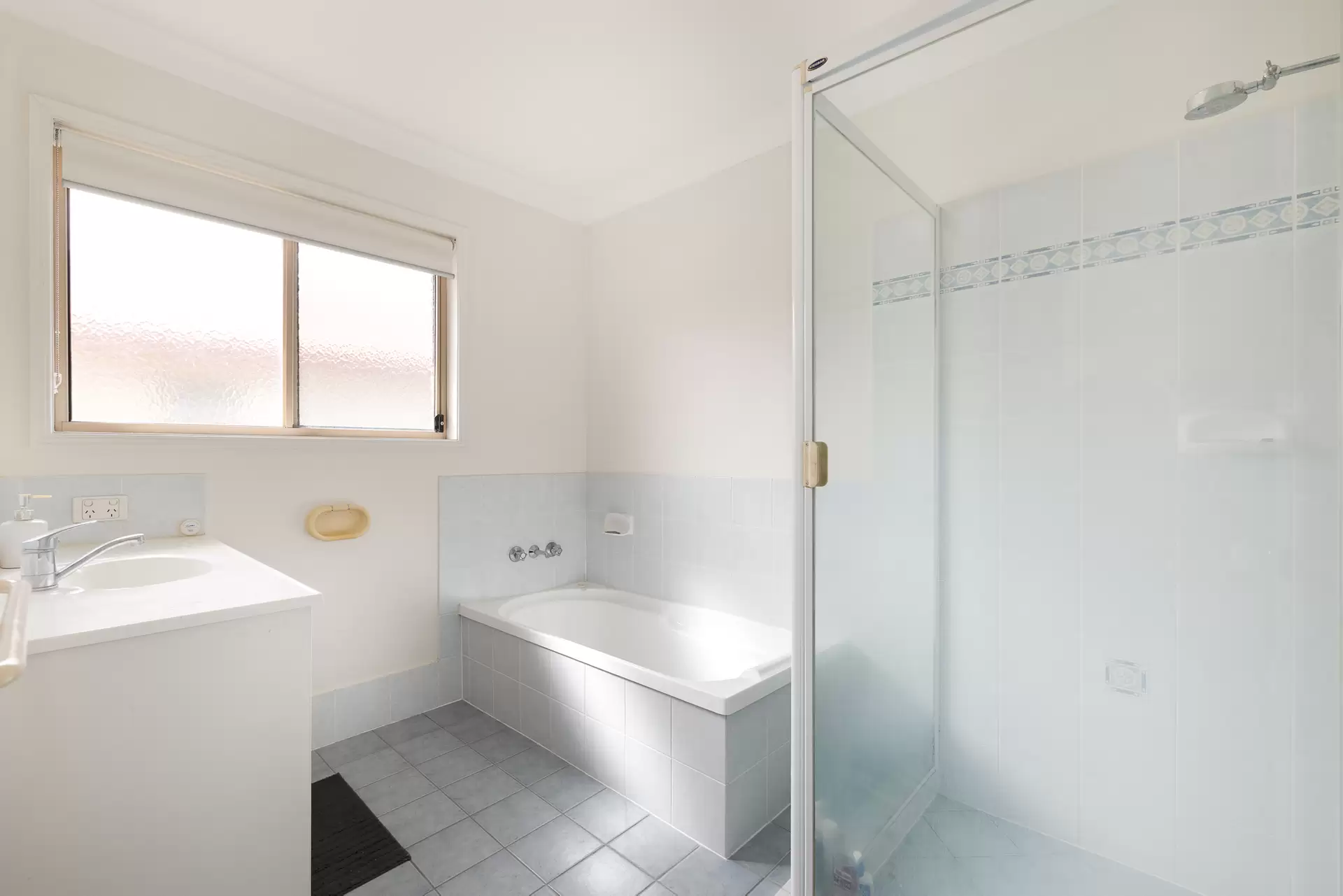 14/27 Epala Street, Carina Sold by Aurora Property - image 1