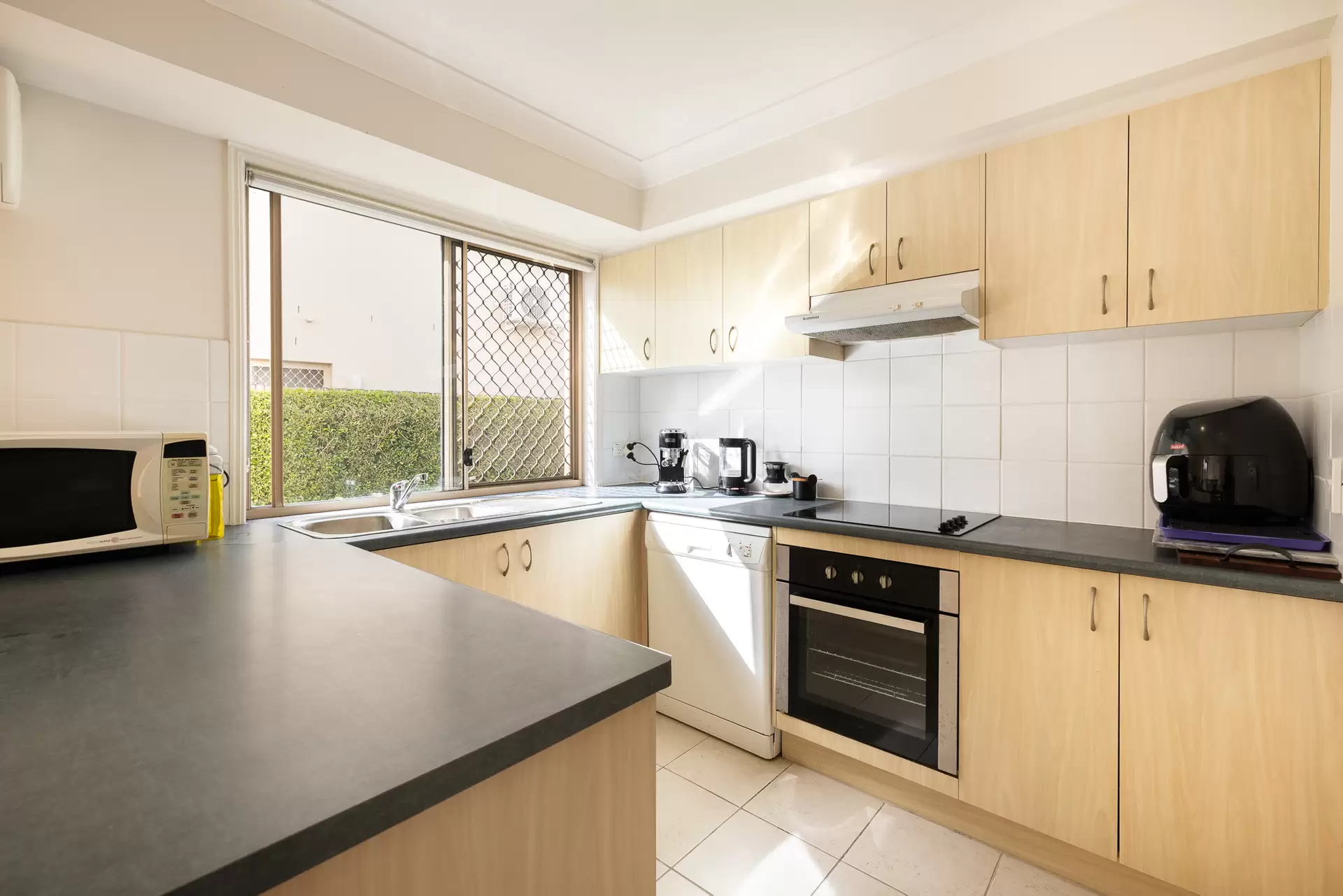 14/27 Epala Street, Carina Sold by Aurora Property - image 1