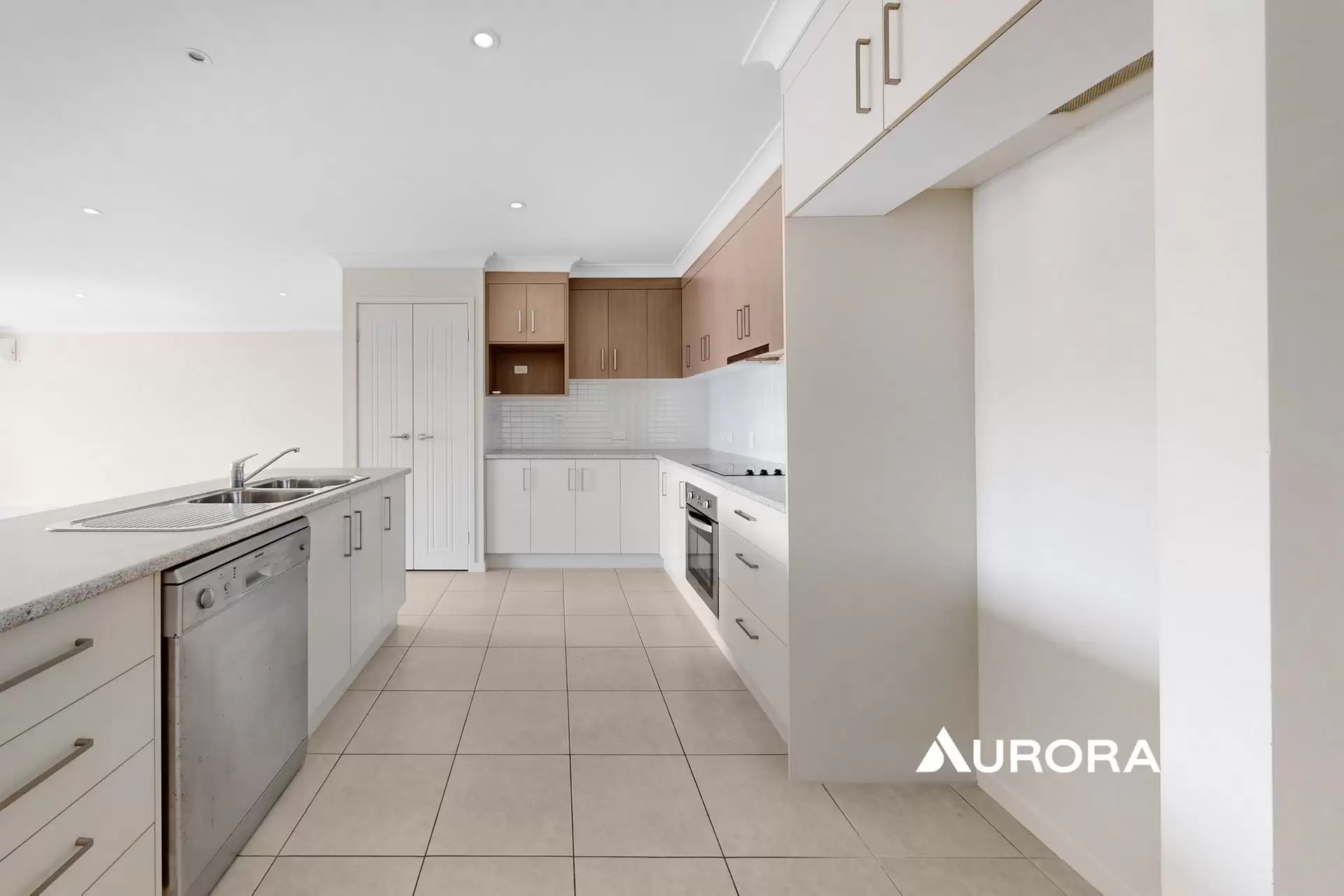2/9 Pistachio Court, Birkdale Leased by Aurora Property - image 1