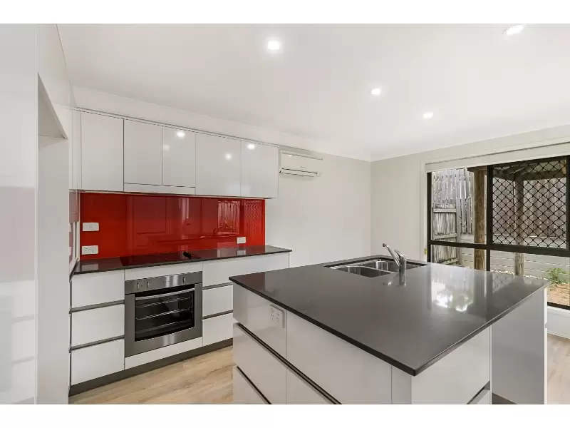 11/34 Parker Street, Newmarket Leased by Aurora Property - image 3