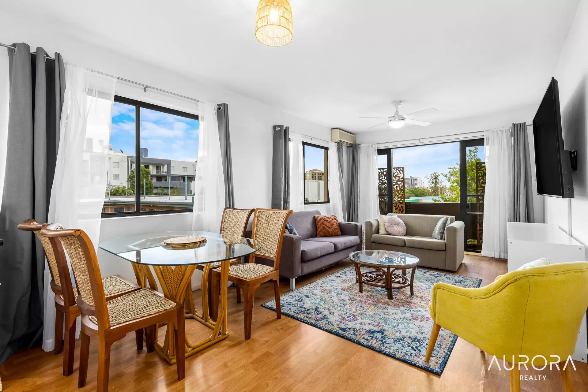 6/70 Latrobe Street, East Brisbane Leased by Aurora Property - image 1