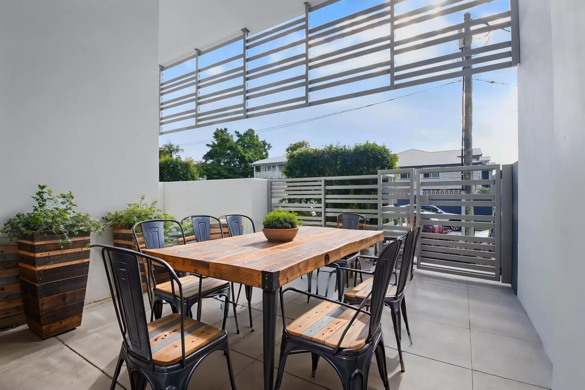 3/100 Holdsworth, Coorparoo Leased by Aurora Property - image 1