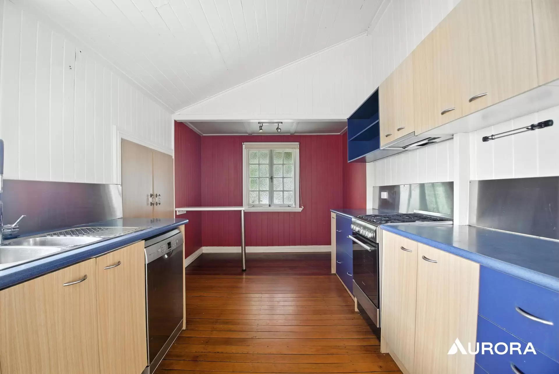 62 Edmondstone Street, Newmarket Leased by Aurora Property - image 1