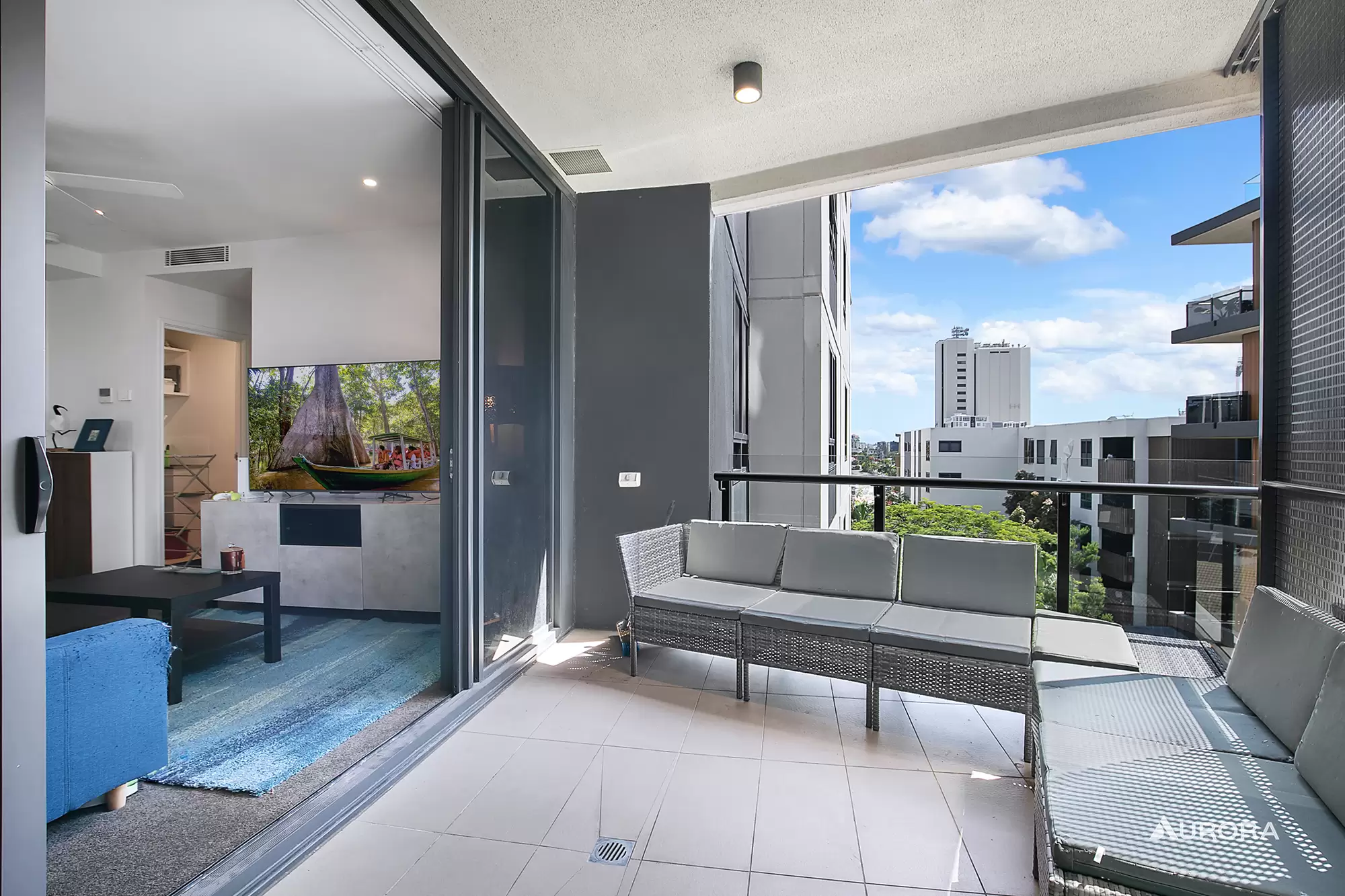 505/18 Hubert Street, Woolloongabba Sold by Aurora Property - image 7