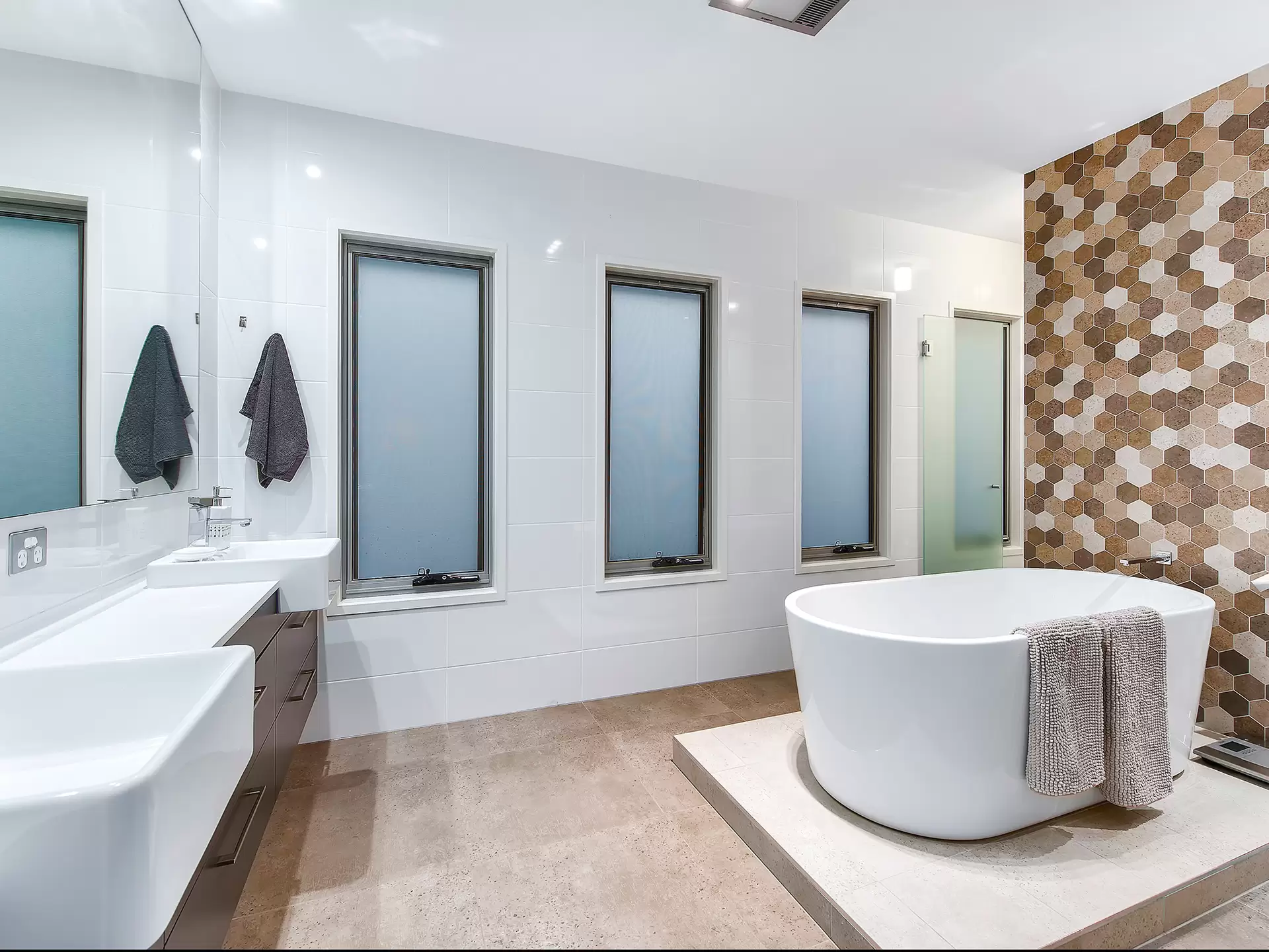 22 Bellevue Terrace, Clayfield Sold by Aurora Property - image 1