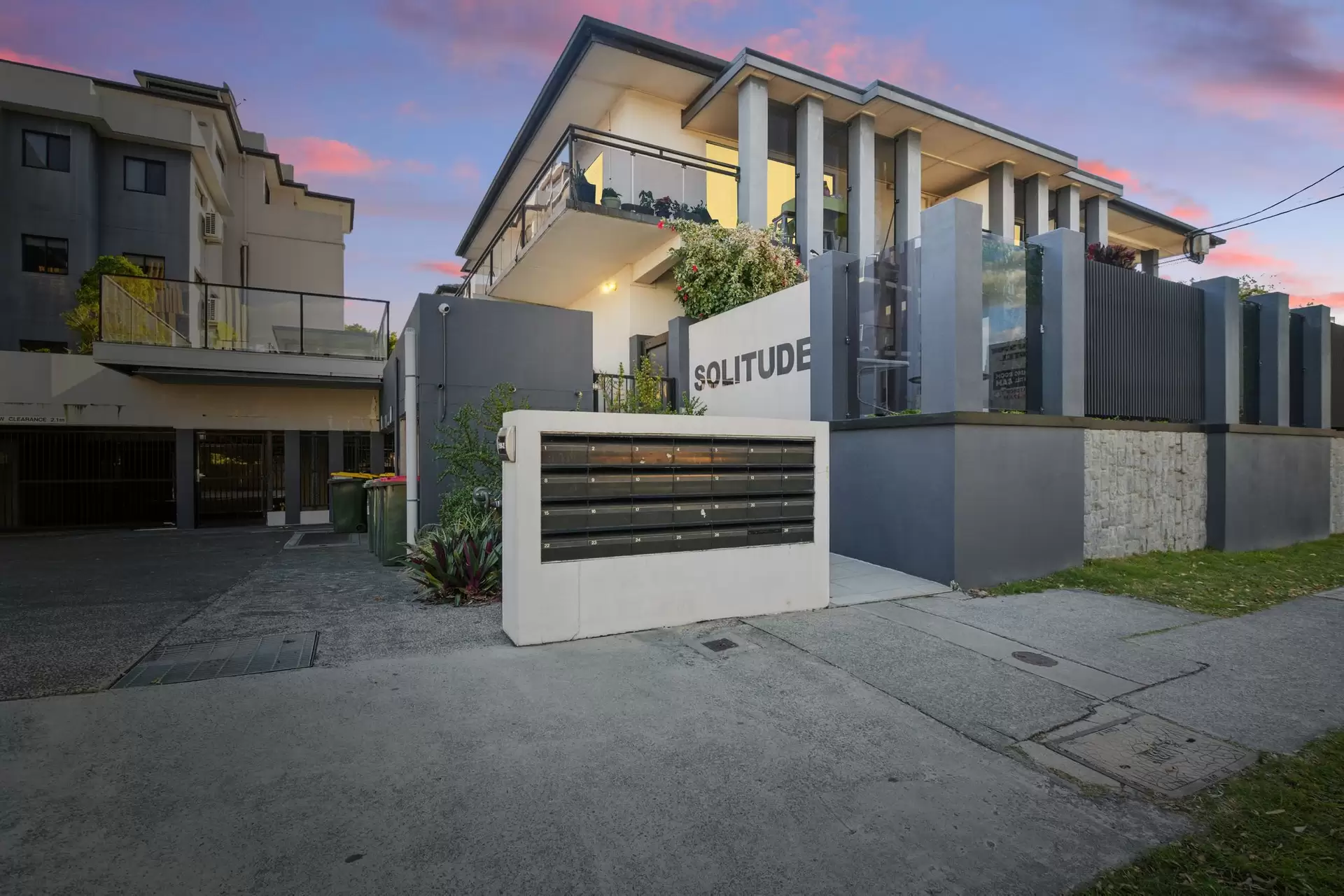 6/204 Wellington Road, East Brisbane Sold by Aurora Property - image 1