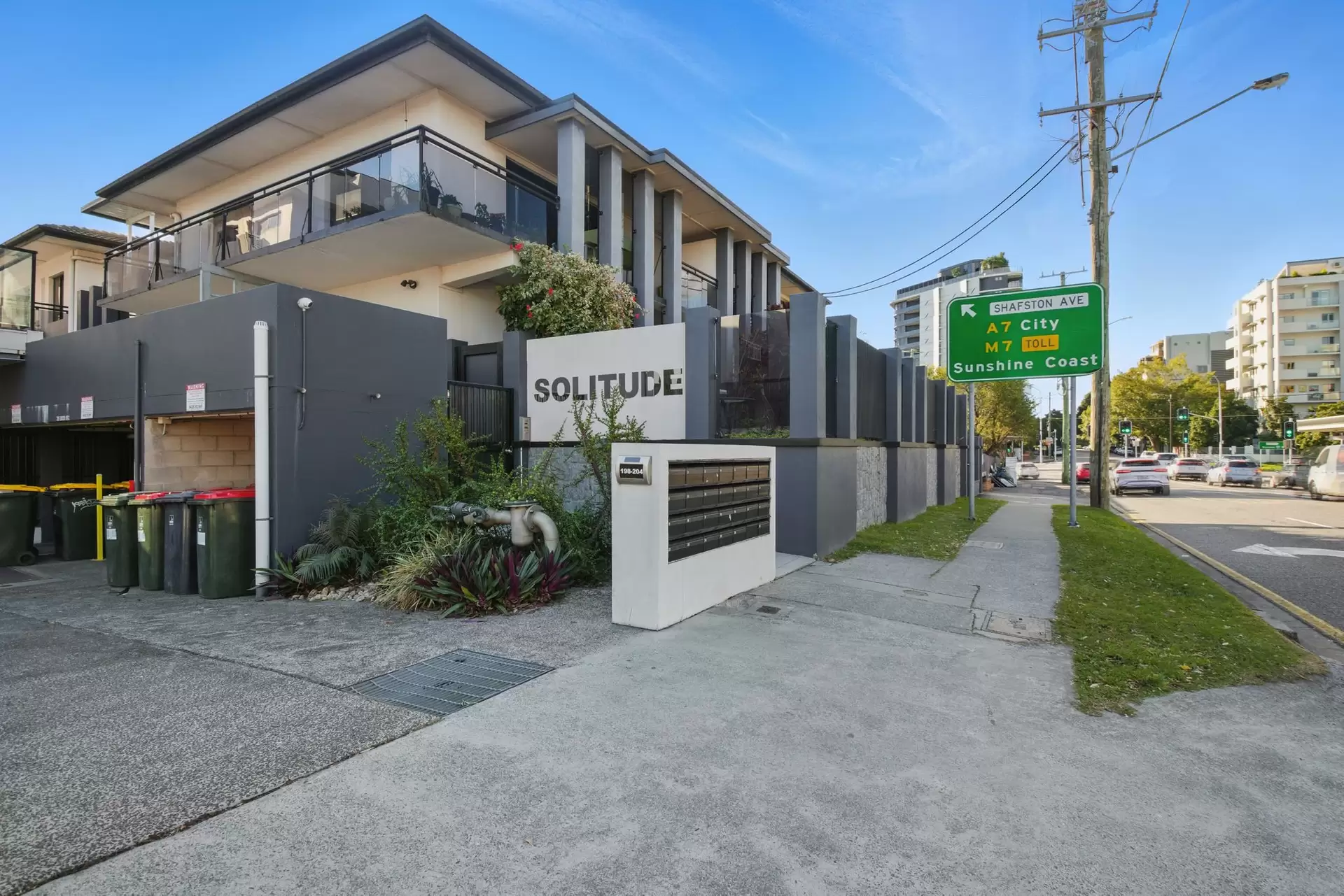 6/204 Wellington Road, East Brisbane Sold by Aurora Property - image 1