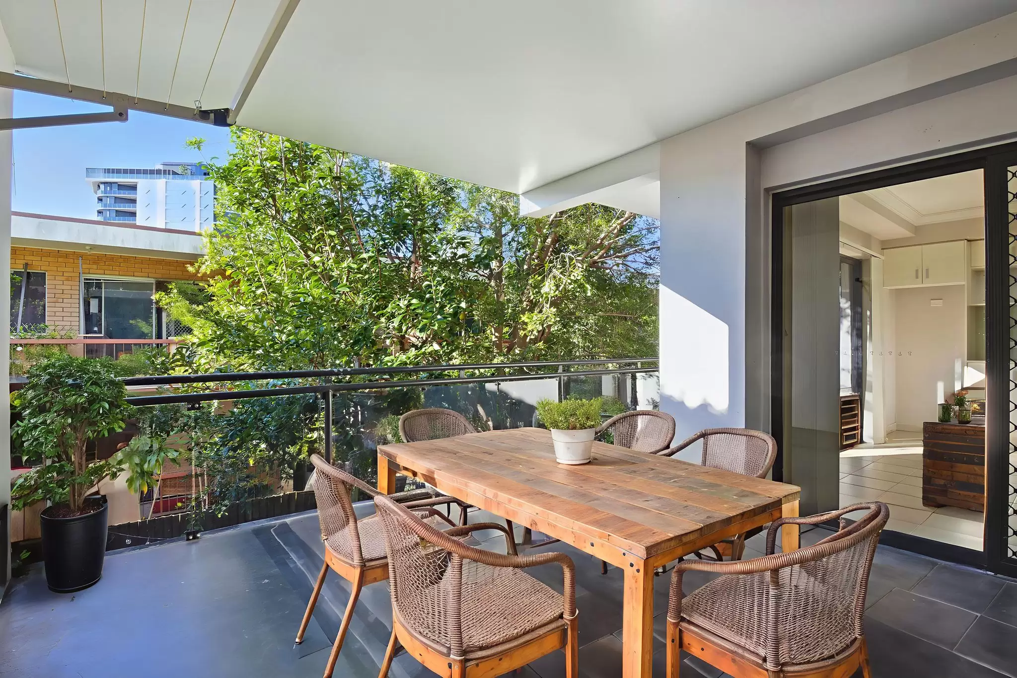 6/204 Wellington Road, East Brisbane Sold by Aurora Property - image 9