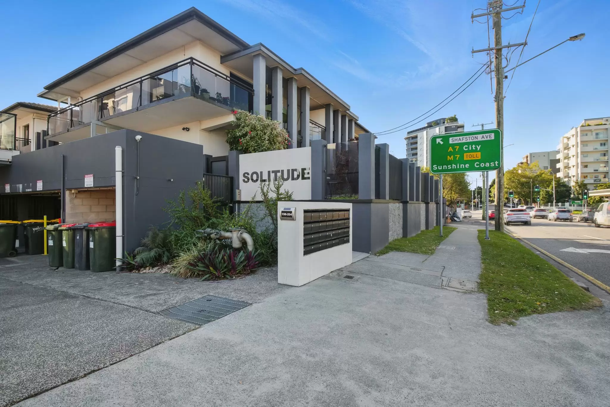 6/204 Wellington Road, East Brisbane Sold by Aurora Property - image 2