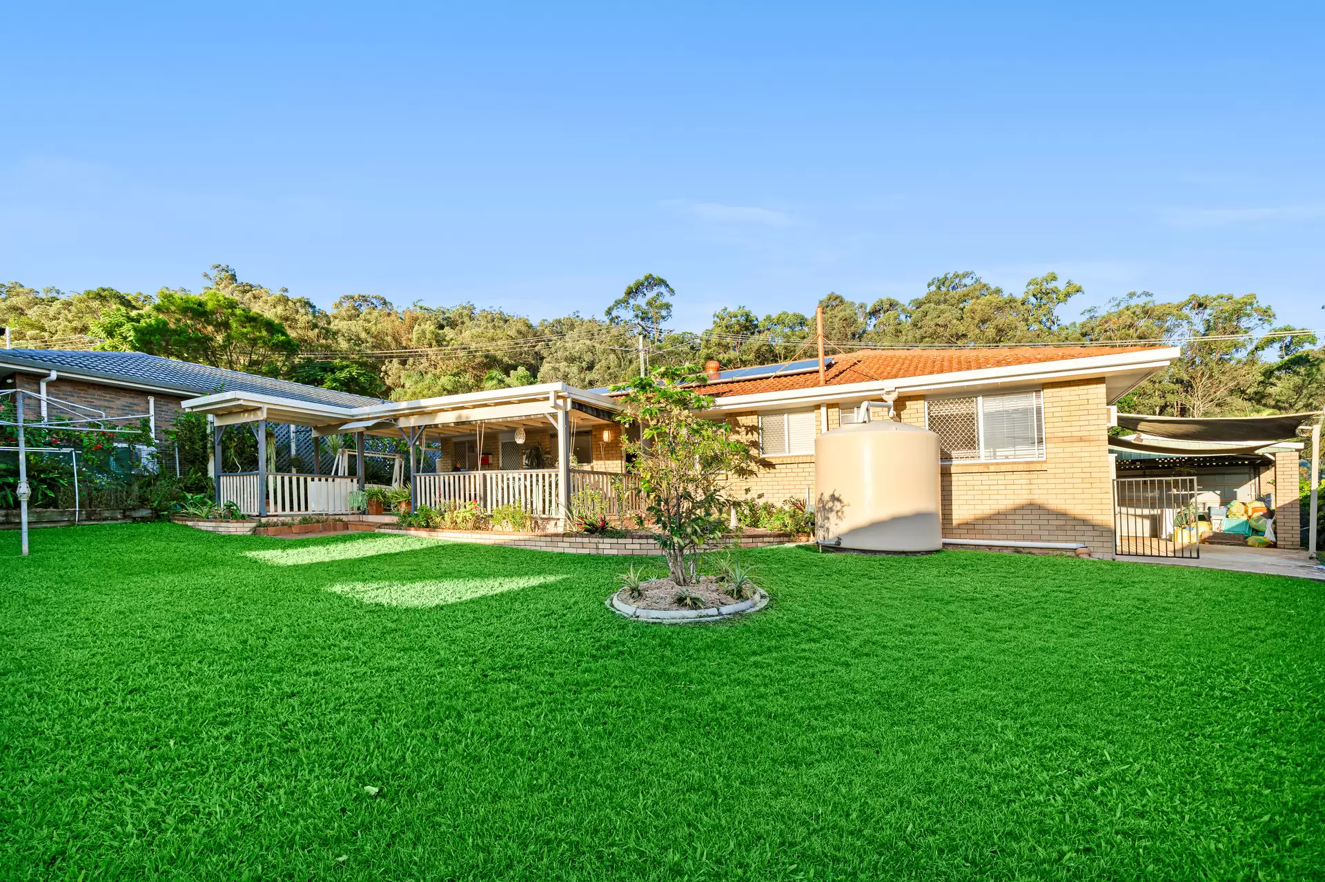 37 Van Dieman Crescent, Springwood Sold by Aurora Property - image 1