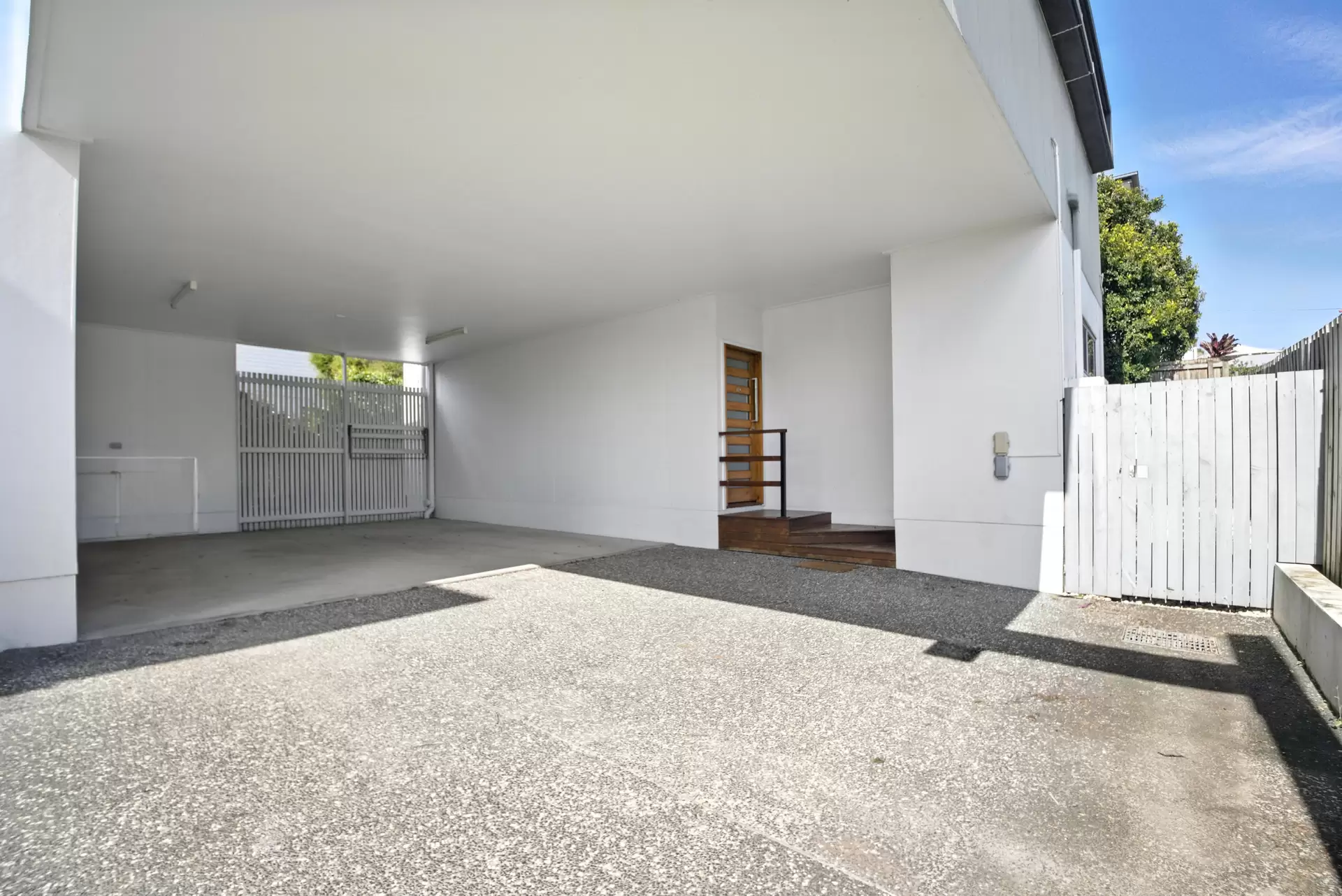 66A Hunter Street, Greenslopes Leased by Aurora Property - image 1
