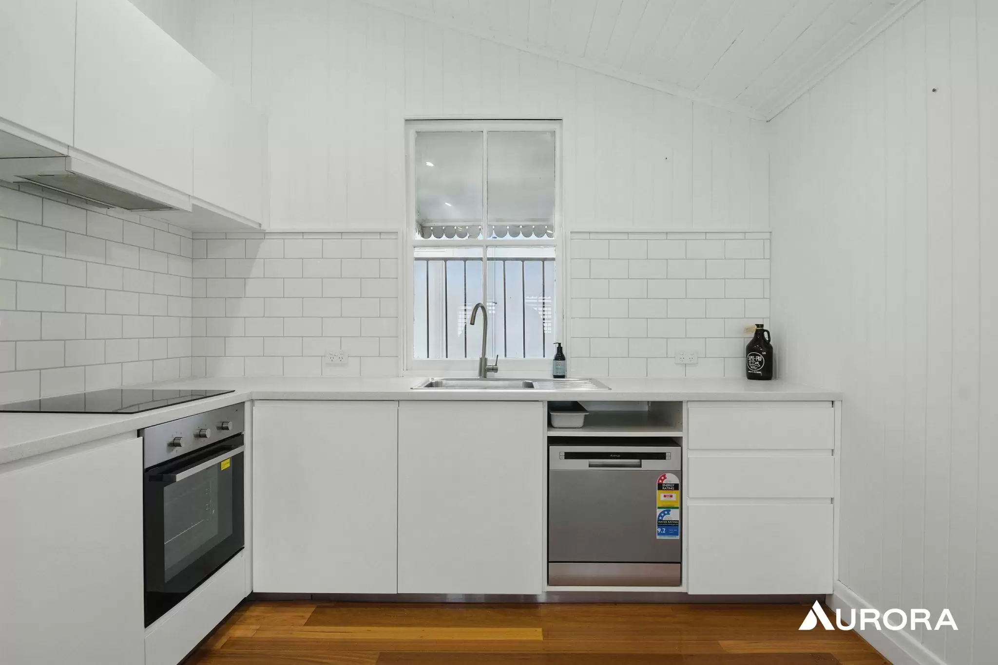 54 Gresham Street, East Brisbane Leased by Aurora Property - image 2
